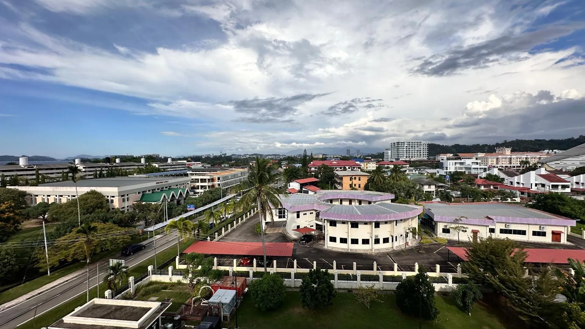 Aa Residen Luxury Condo Homestay 18Mins Walk Tanjung Aru Beach & Golf Course, Not Beach Side Resort Kota Kinabalu 0*,